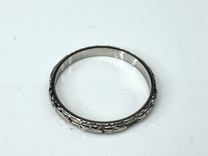 Antique 18K White Gold Floral Pattern Engraved Band Ring Size 7 JR1729