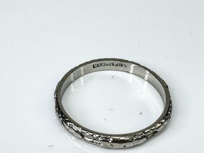 Antique 18K White Gold Floral Pattern Engraved Band Ring Size 7 JR1729
