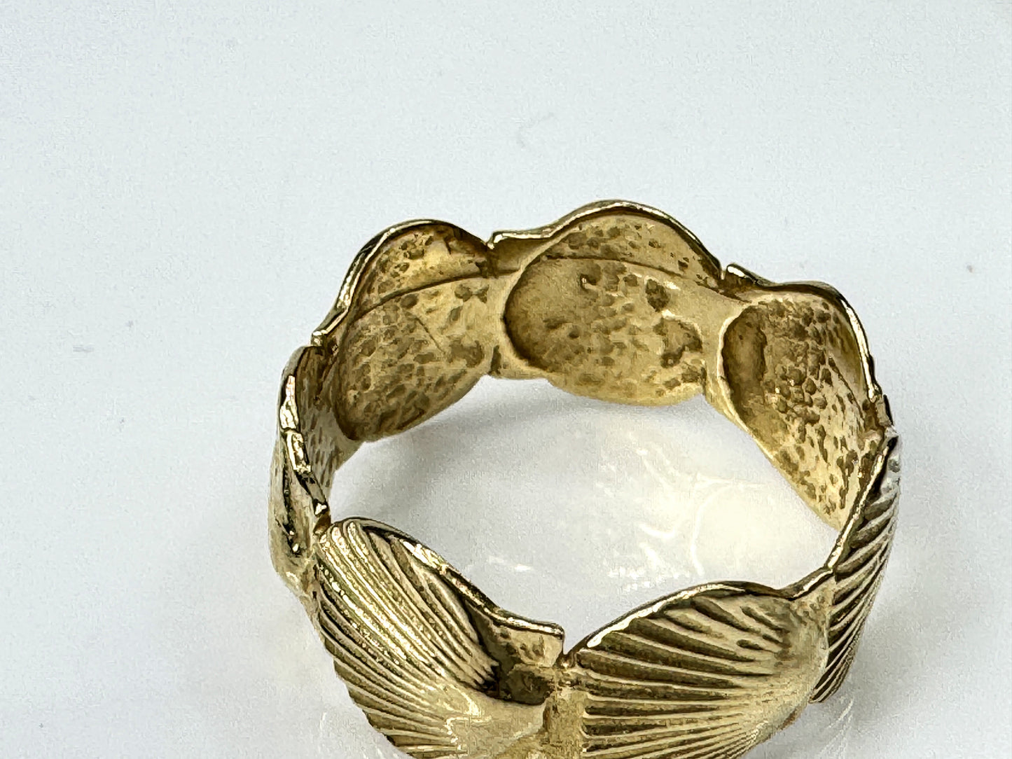 14K Yellow Gold 9.3mm Sea Clam Shell Eternity Band Ring Size 8 JR1730