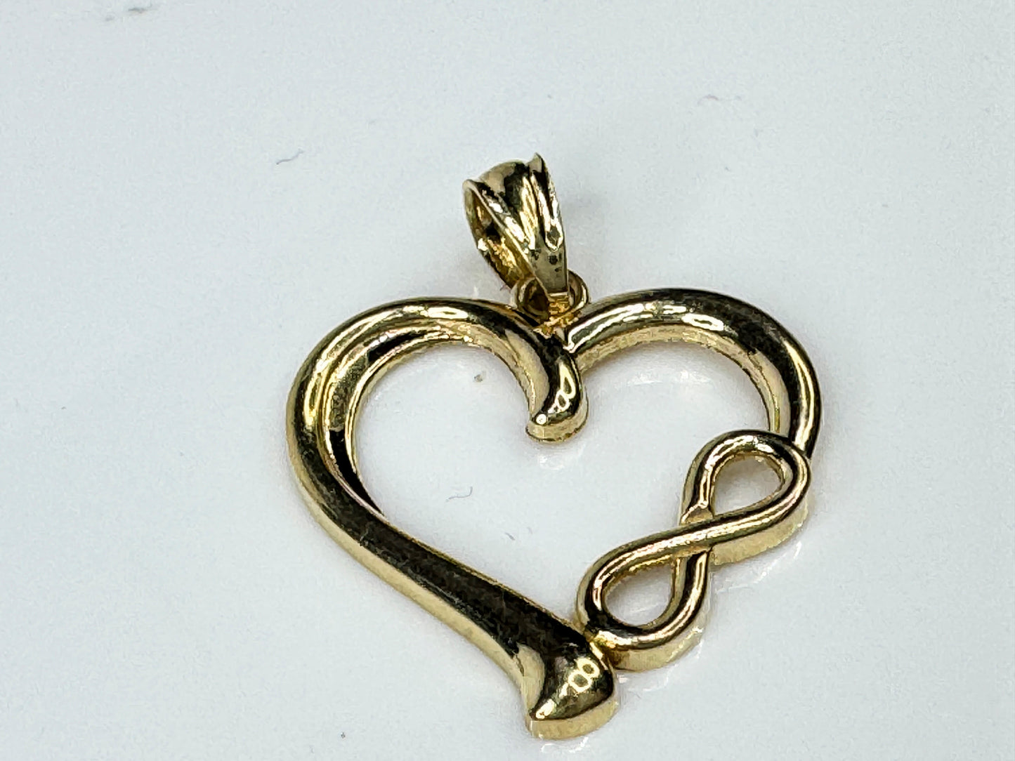 10K Yellow Gold Heart Infinity Textured Pendant Charm  JR1733