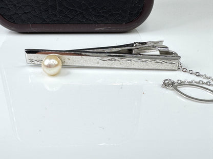 Sterling Silver 7mm Pearl Tie Bar Clip with Chain Faux Leather Case SS440