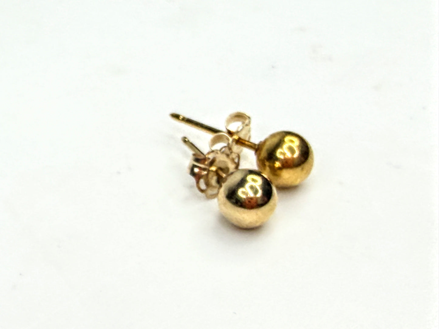 Vintage 14K Yellow Gold 5mm Ball Stud Earrings JR1575