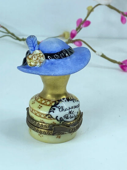 Chenille Limoges Fancy Hat Model French Limoges No. 25 A539