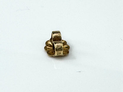 Vintage 14K Yellow Gold Carved Shell Cameo Stud Earrings, Filigree Frame JR1740