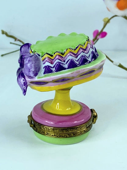 Chamart Elegance in Every Detail: Limoges Hat Holder in multiple colors A541