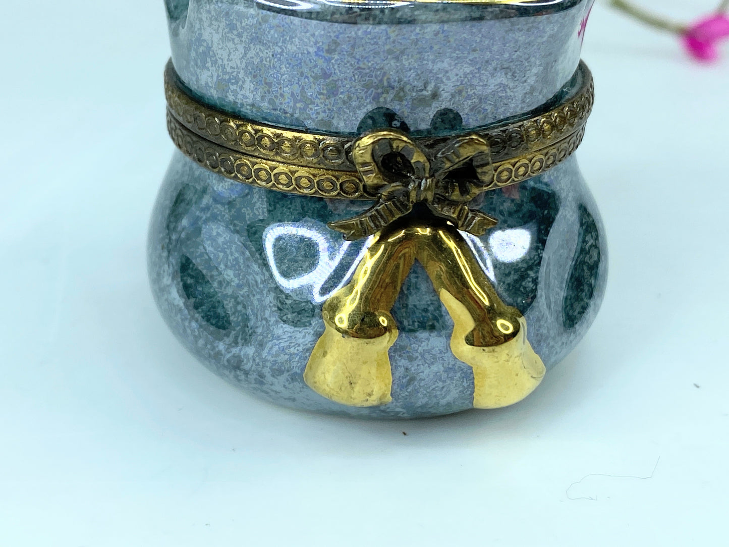 Chanille Limited Edition Limoges France Peint Main trinket Box N° 48 A544