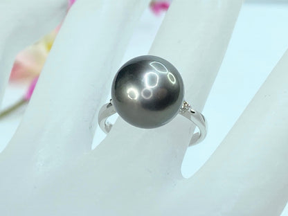 Platinum 12.1mm Black Cultured Pearl 0.15ct Round brilliant diamond ring JR9903