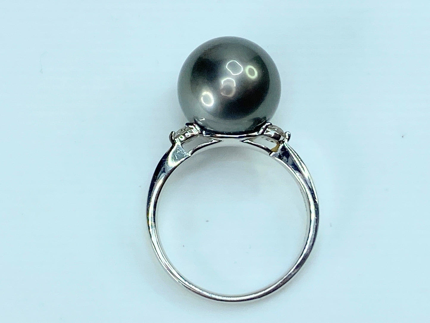 Platinum 12.1mm Black Cultured Pearl 0.15ct Round brilliant diamond ring JR9903