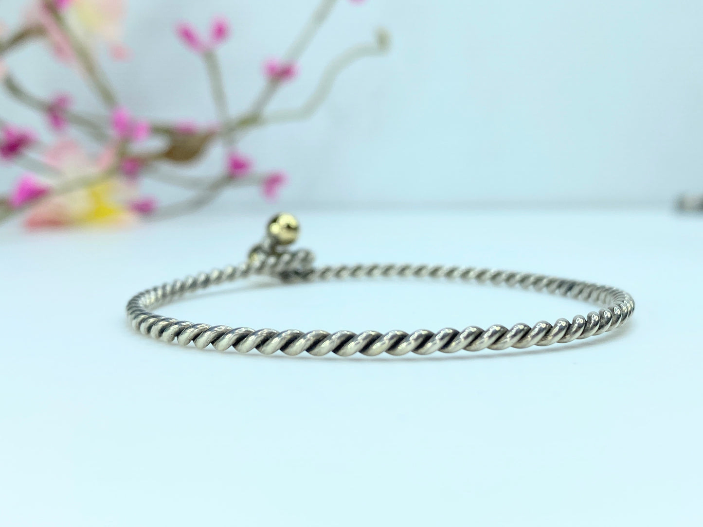 Tiffany & Co. 18ct Yellow Gold Sterling Twisted rope Hook Wire Bracelet JR9834