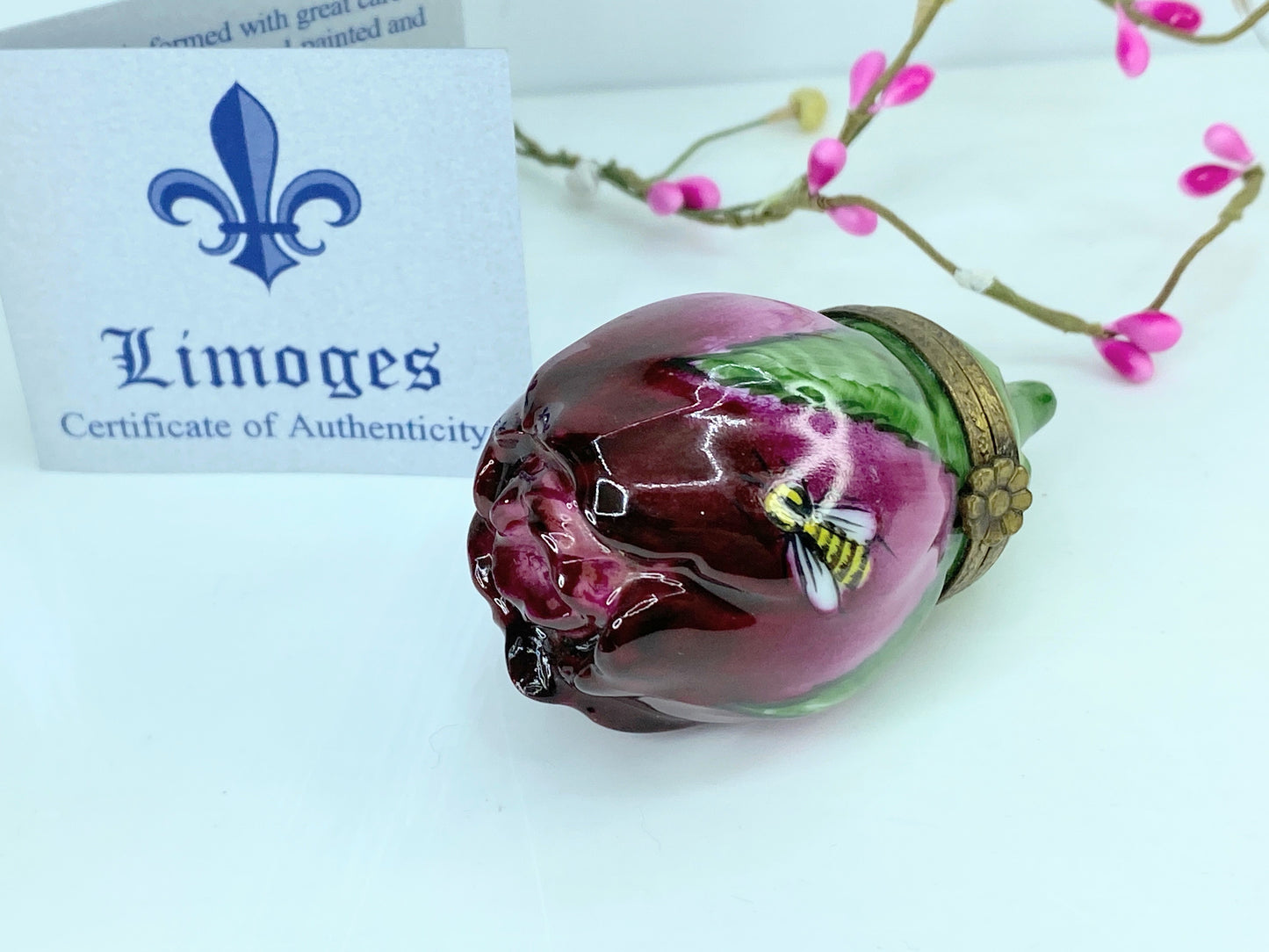 Rochard Limoges France Rosebud with Honey Bee garden collection trinket box A552