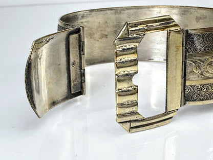 Art Deco Sterling Silver Floral Engraved Buckle Bracelet, 7” 32.6g JR1754
