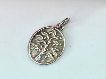 James Avery vintage "Tree of Life" oval charm with box JR561