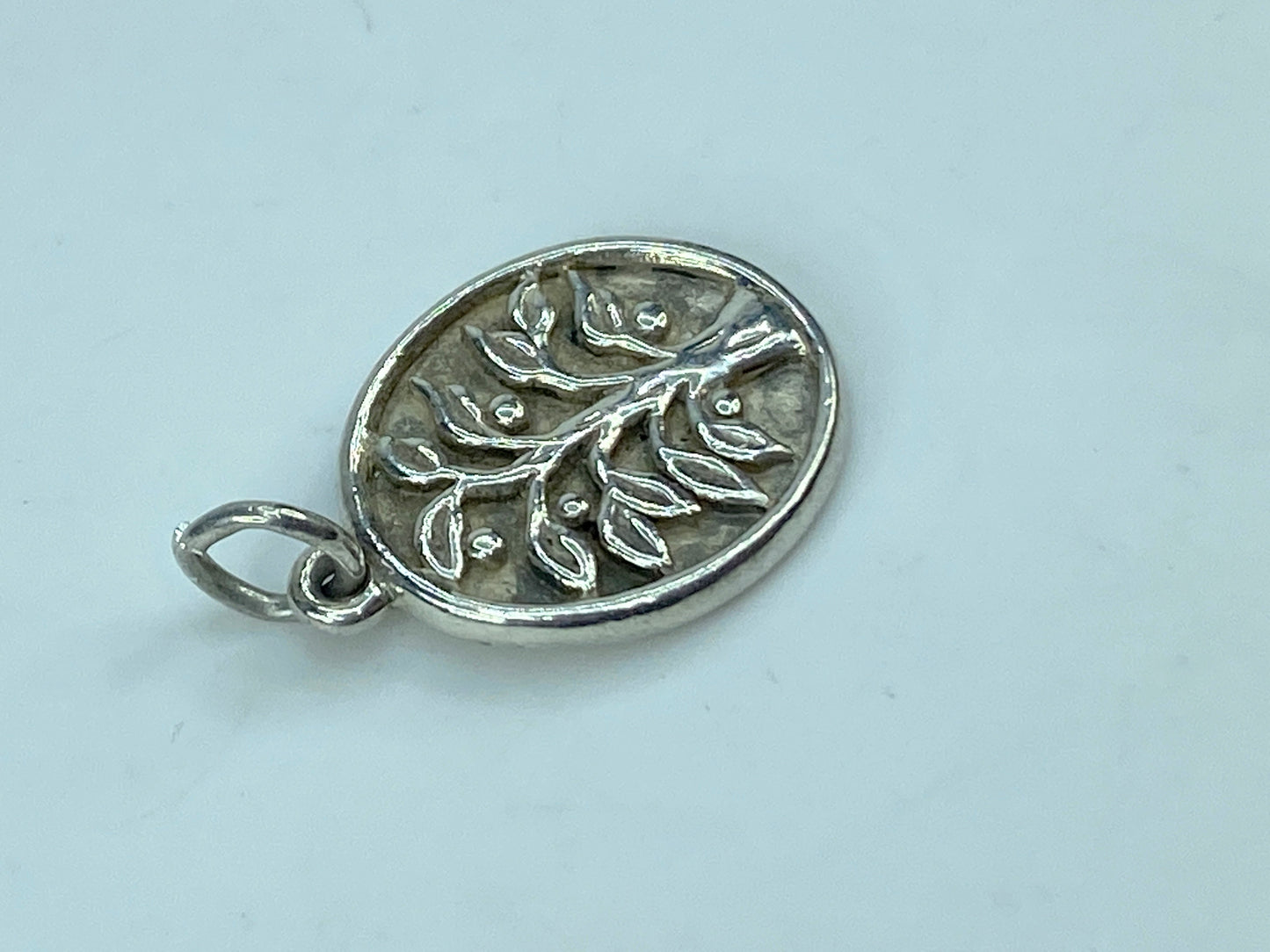 James Avery vintage "Tree of Life" oval charm with box JR561
