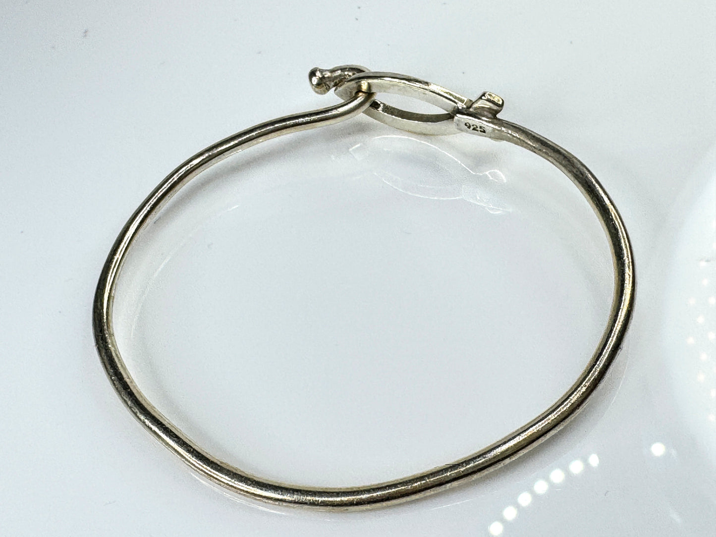 Sterling Silver Christian Fish Hook Bangle Bracelet 11.9g 6 3/4" JR1755
