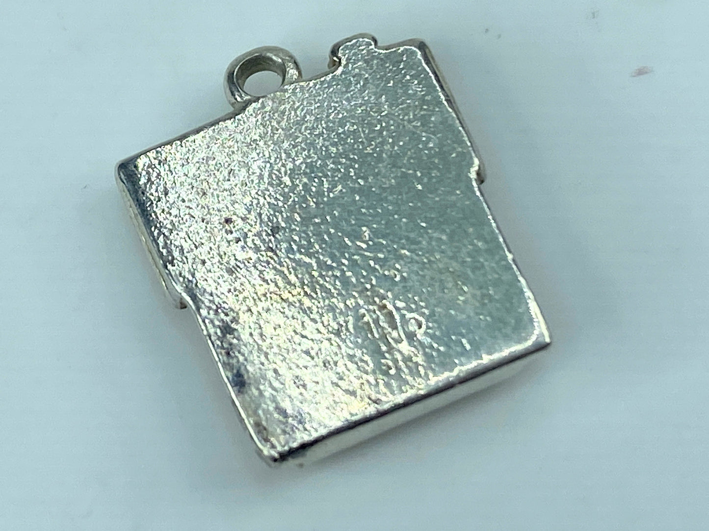 Rare vintage James Avery sterling house charm pendant 2.9g JR562