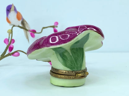 Signed TY Limoges vibrant purple and yellow patsy trinket box A557