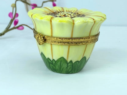 Limited Edition Artoria Limoges Garden Collectible Sunflower trinket A558
