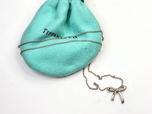 Vintage Tiffany & Co. Sterling Silver Bow Ribbon Necklace 15" JR1601