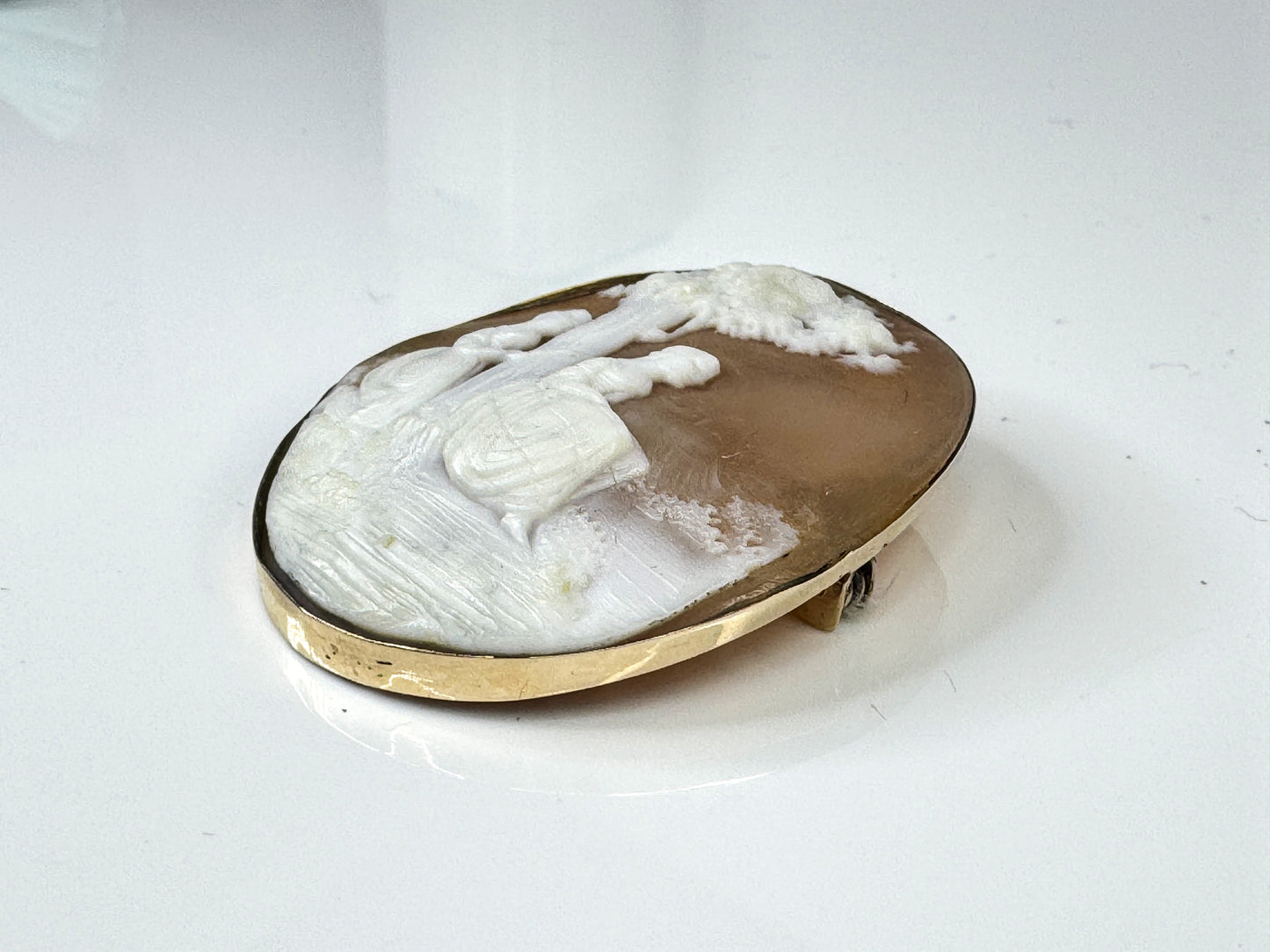 Antique 14K Gold Hand Carved Scenic Shell Cameo Brooch Pendant 2" 12.1g JR1760