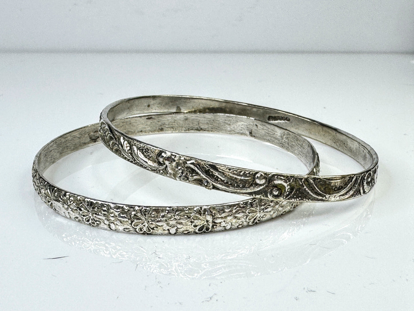 Vintage Sterling Silver Floral Embossed Stacking Bangle Bracelet 8" 28.5g JR1762
