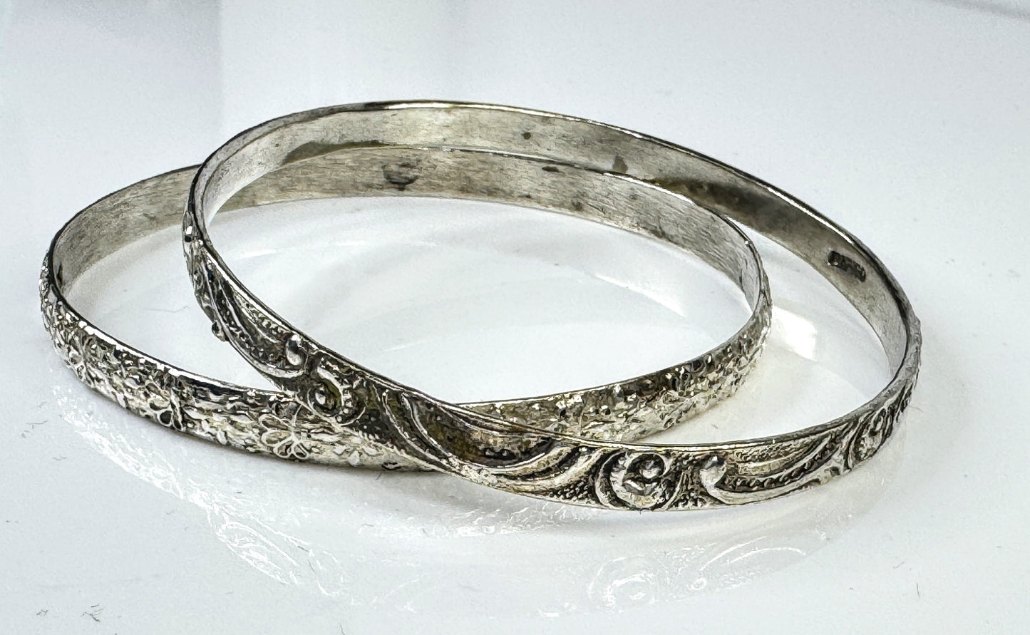 Vintage Sterling Silver Floral Embossed Stacking Bangle Bracelet 8" 28.5g JR1762