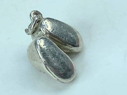 James Avery Retired Sterling Silver Baby Booties Charm (read) JR570