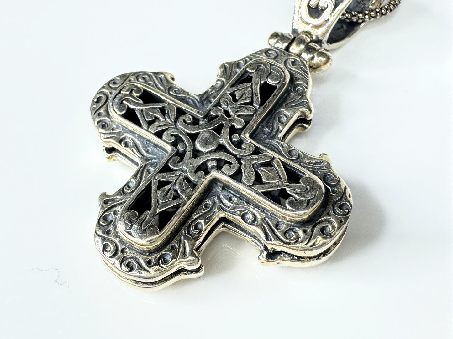 Sterling Silver detailed Reversible Openwork Cross Pendant Necklace 14.6g JR1766