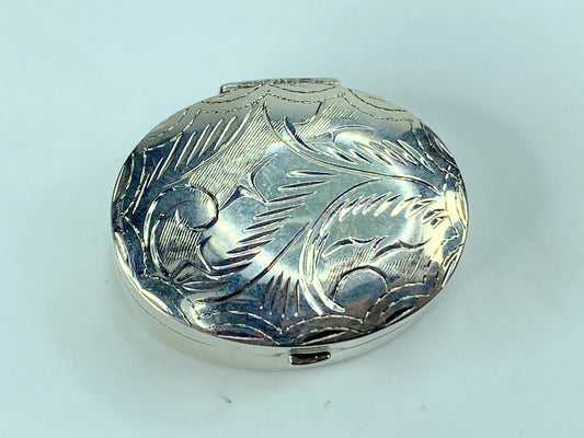 Oval Sterling Silver hand chased pill trinket keepsake box 9.0g SS62