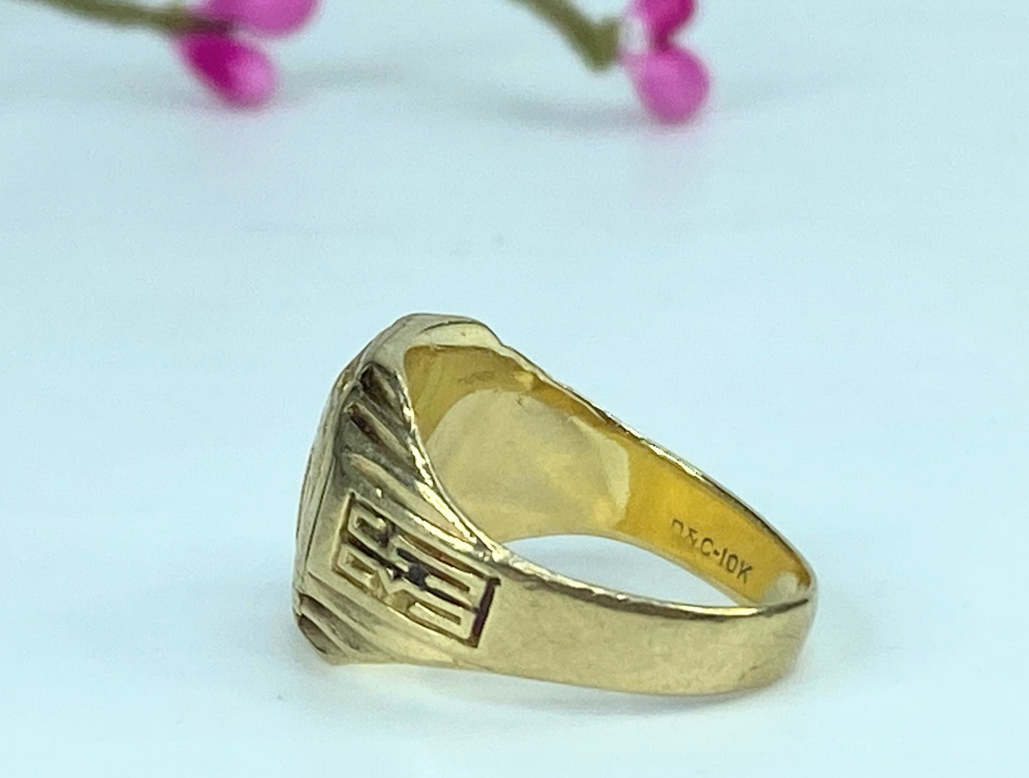 10K yellow gold High School class ring, s6 5.2g JR1046