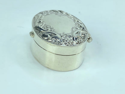 Floral Accented Victorian Oval Shaped .925 Sterling Silver Storage pill Box SS64