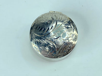 Round Sterling Silver Hinged Pill Box Shape Etched sterling 925 7g 1.0" SS65