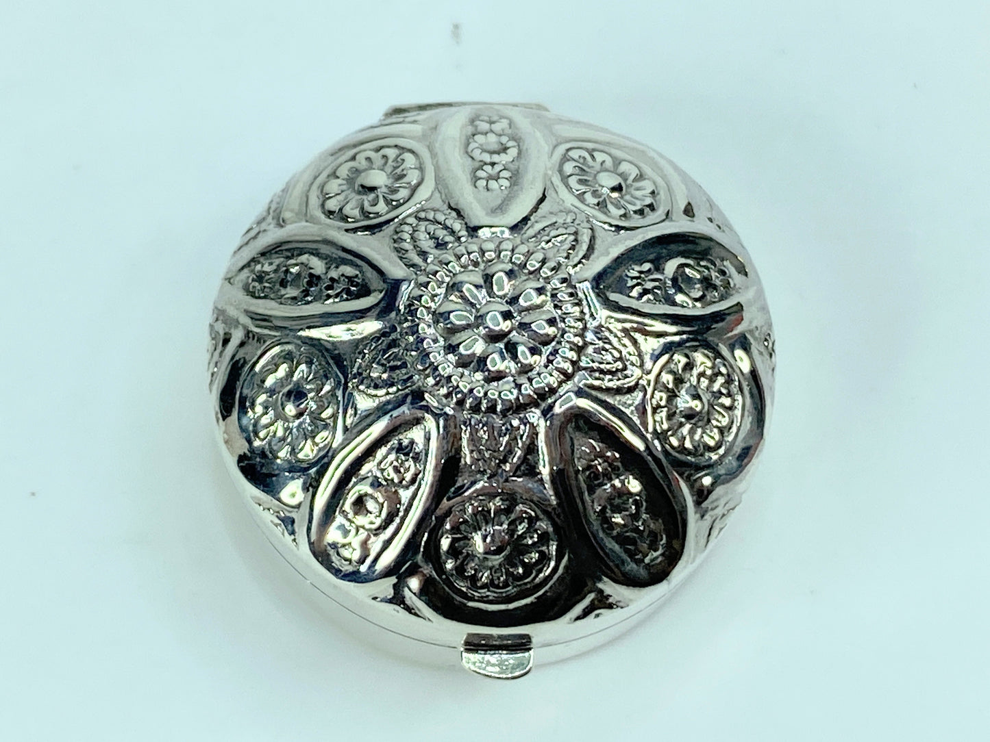 Floral Round Domed Pill Box Victorian Style 925 English Sterling Silver SS67