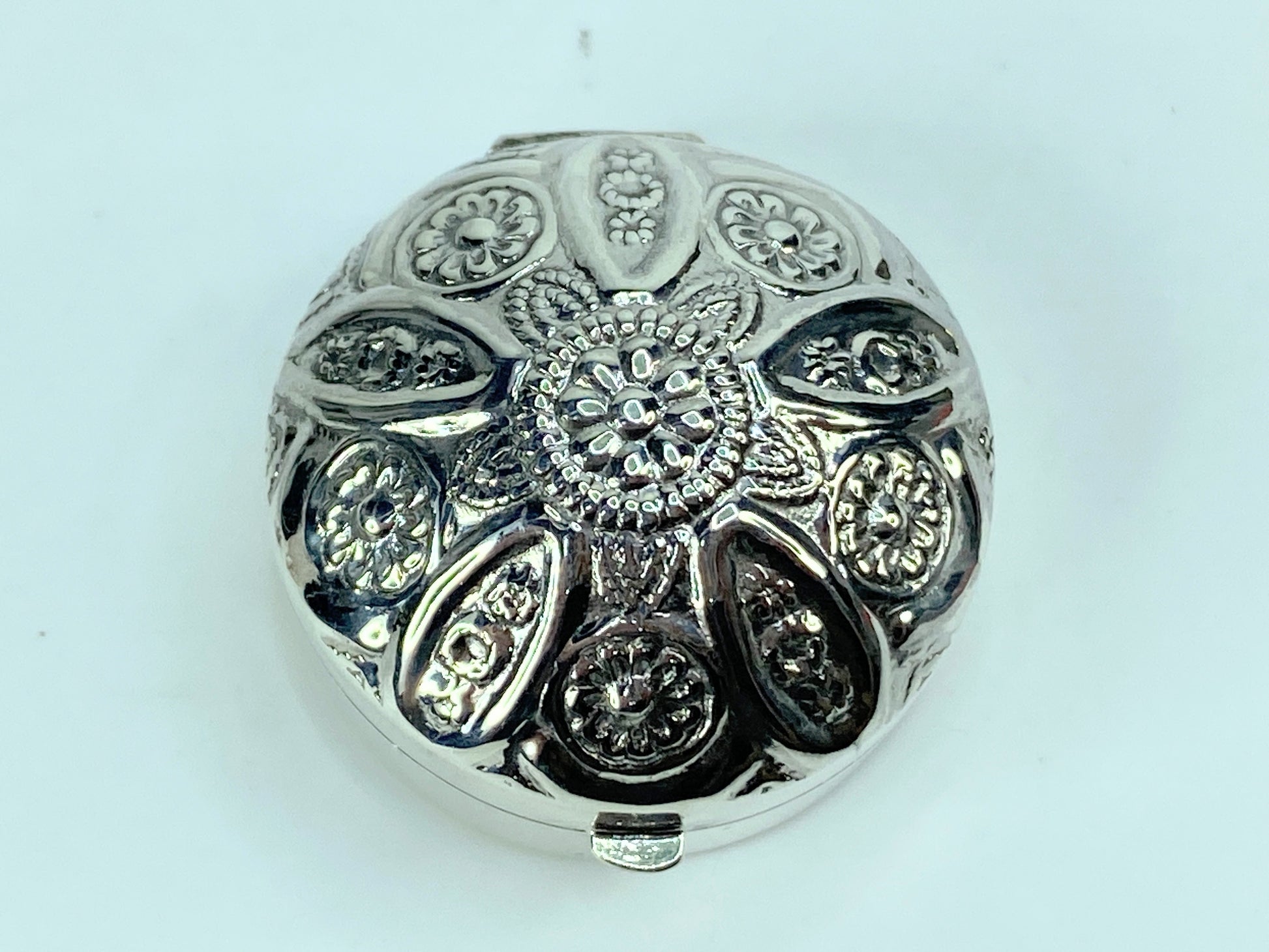 Floral Round Domed Pill Box Victorian Style 925 English Sterling Silver SS67