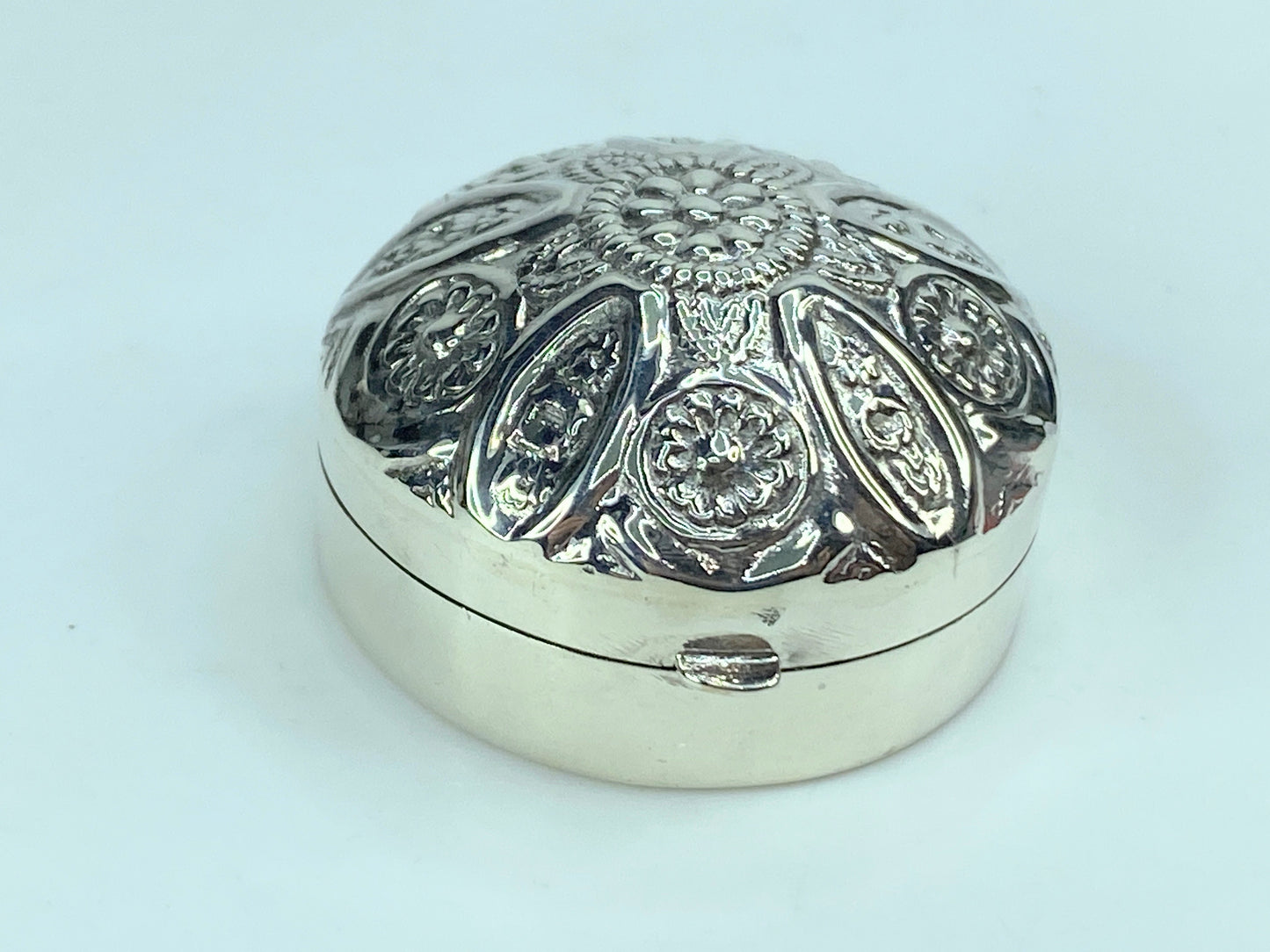 Floral Round Domed Pill Box Victorian Style 925 English Sterling Silver SS67