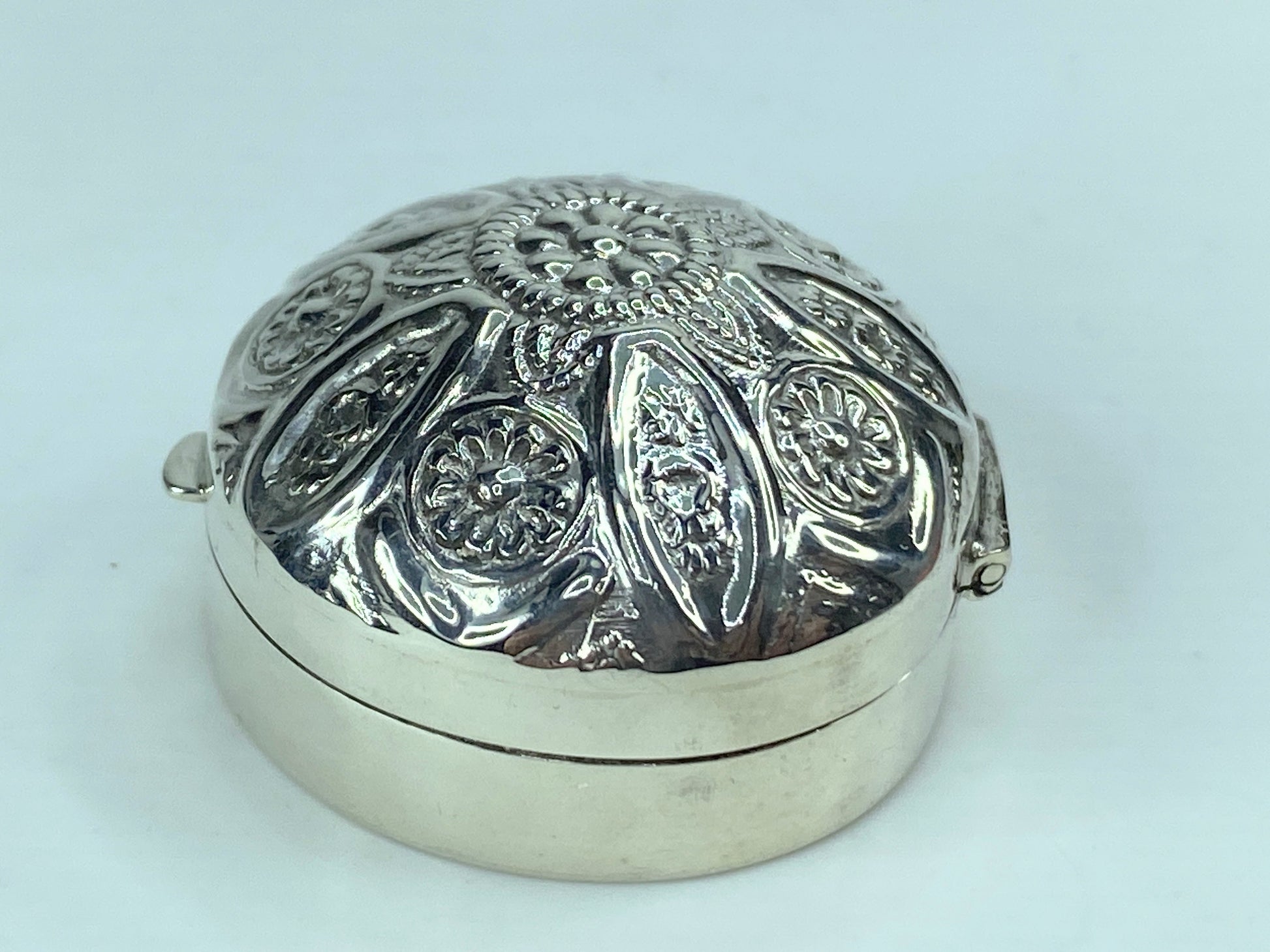 Floral Round Domed Pill Box Victorian Style 925 English Sterling Silver SS67