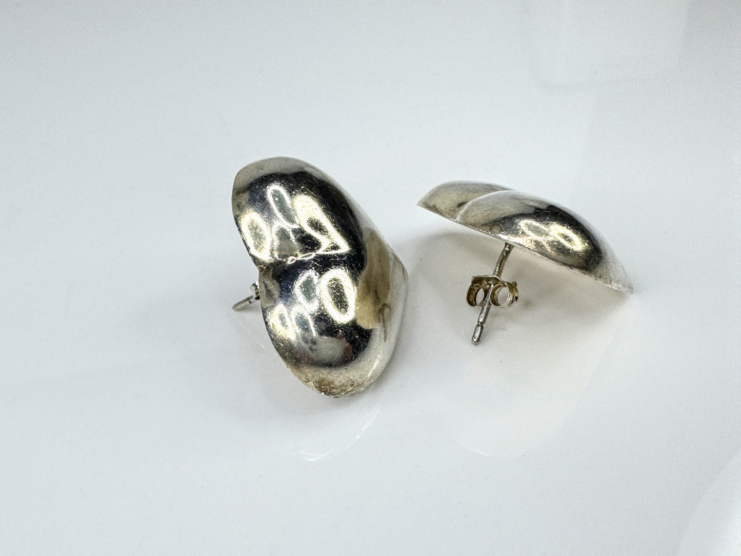 Sterling Silver Puffy Heart Stud Earrings Israel 925  8.0g 1 1/8" x 1" JR1772