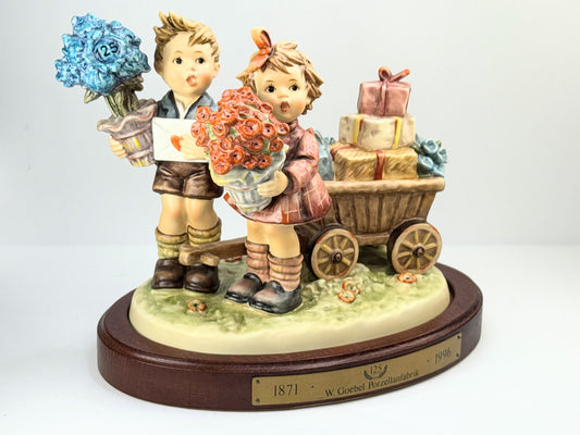 Hummel "Love's Bounty" Century Collection figurine Mint A630