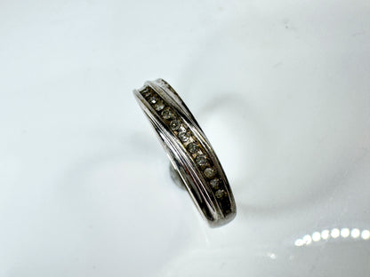 Sterling Silver Diamond Pavé Curved Band Ring  s7.25 3.4g JR1773