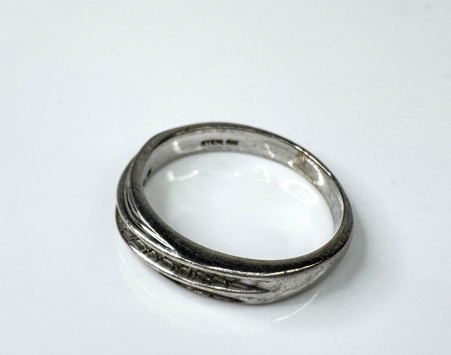 Sterling Silver Diamond Pavé Curved Band Ring  s7.25 3.4g JR1773
