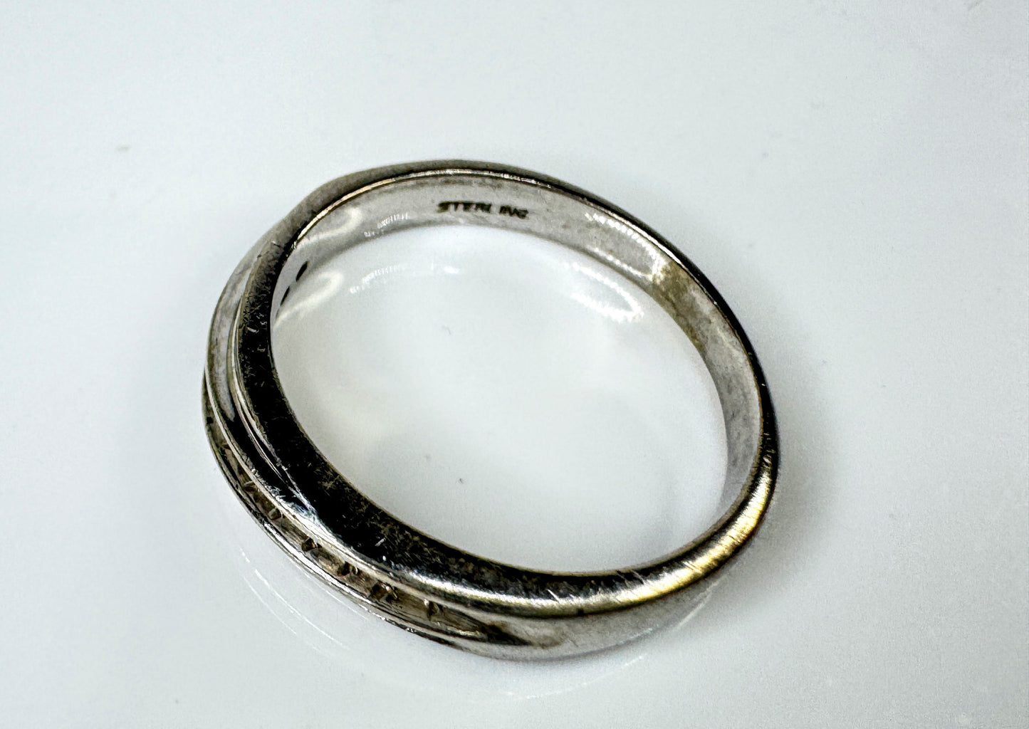 Sterling Silver Diamond Pavé Curved Band Ring  s7.25 3.4g JR1773