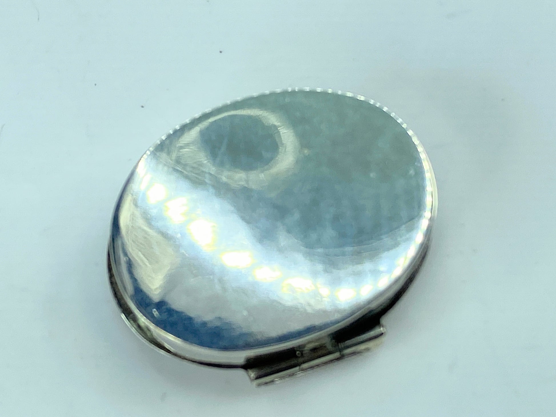 Sterling Silver Crescent Moon Lady's Face Pill Snuff hinged box 10.6g SS70
