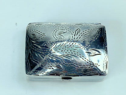 Sterling silver 50's etched Dog tall grass rectangular pill snuff box SS71