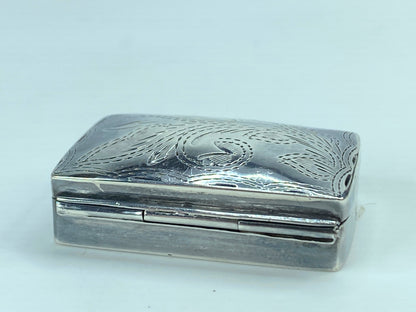 Sterling silver 50's etched Dog tall grass rectangular pill snuff box SS71