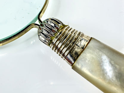 Vintage George Howson Sheffield Mother of Pearl Handle Magnifying Glass SS434