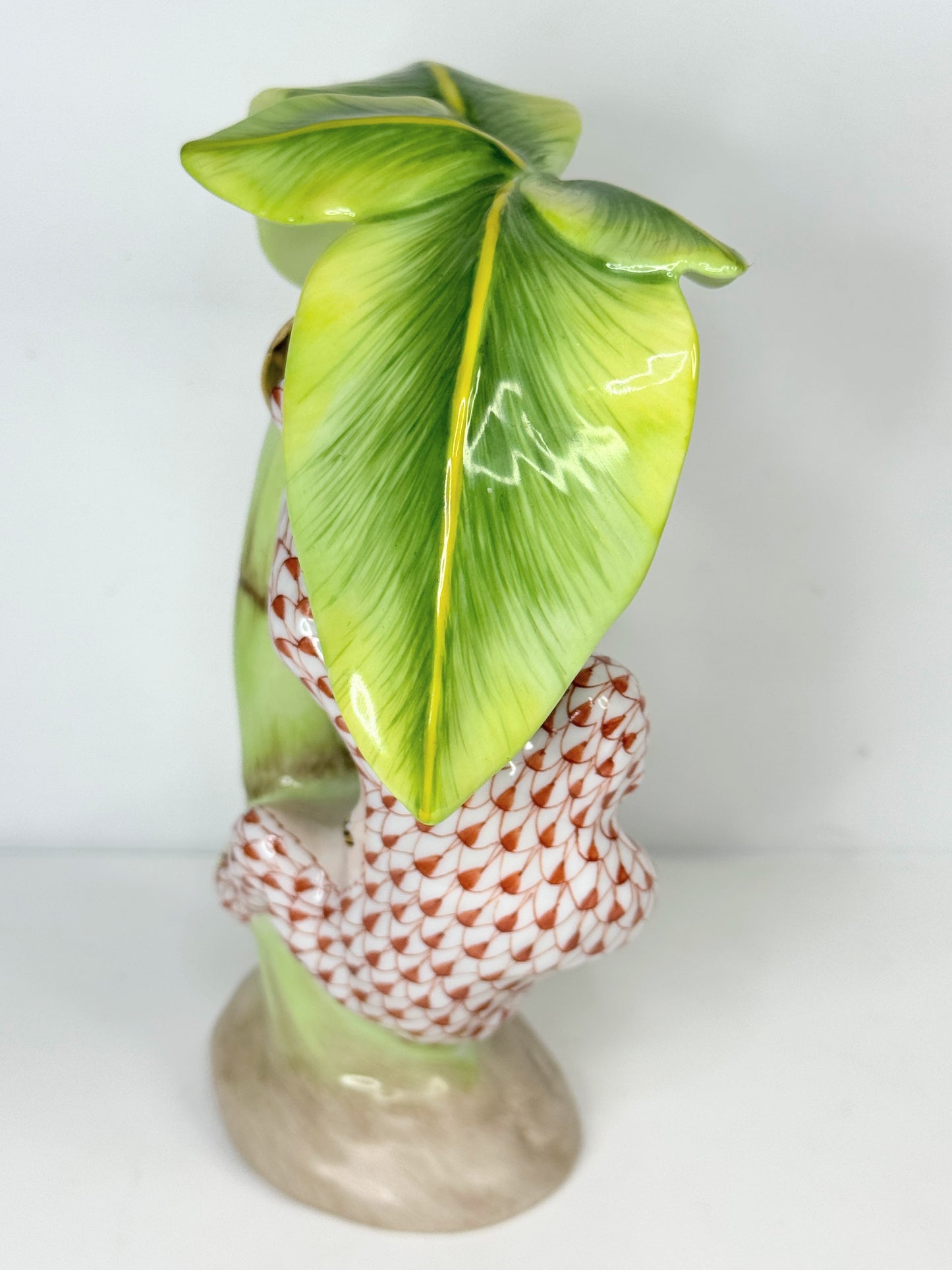 Herend Orangutan Pair Classic Kingdom Multi Fishnet Monkey Figurine A636