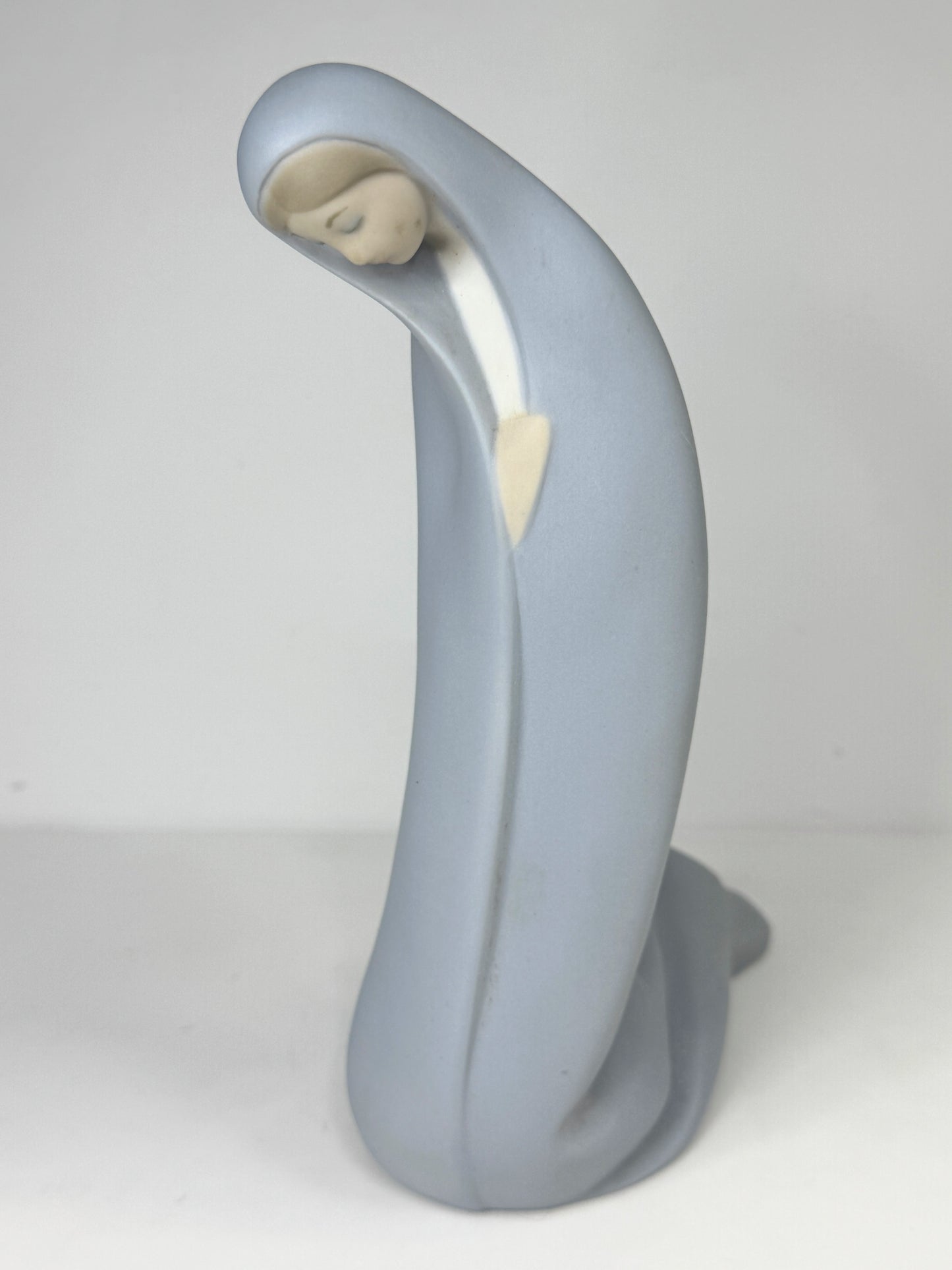 Lladro 4534 Madonna Virgin Mary Nativity Porcelain Figurine 6.75"H Spain A638
