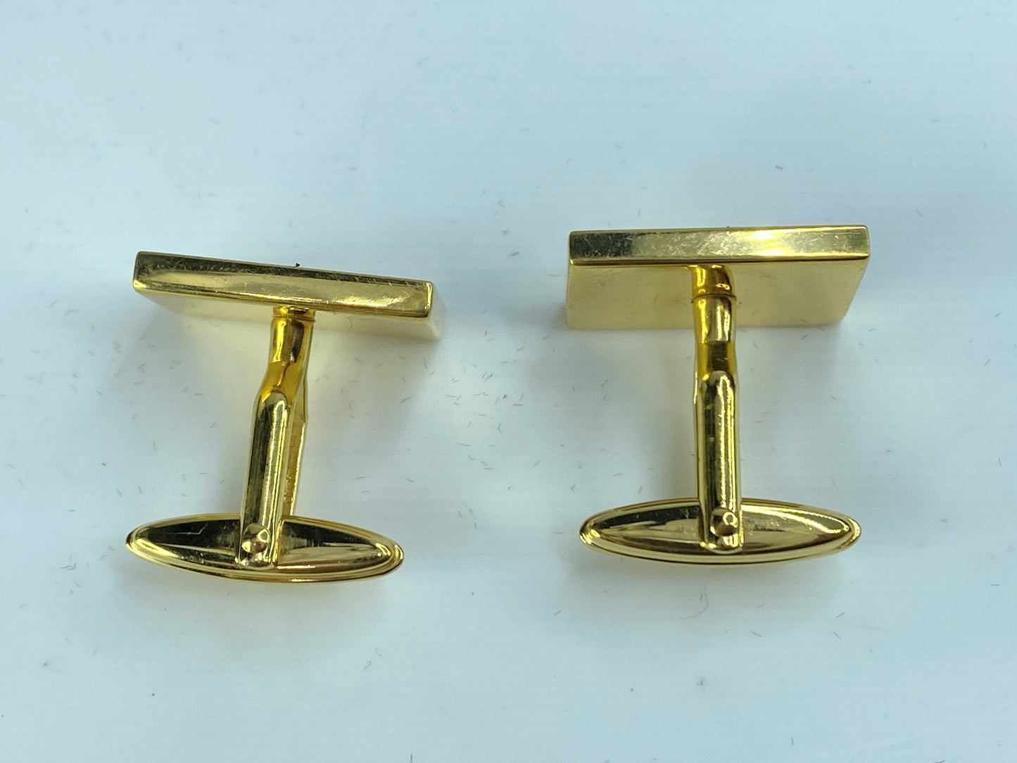 Alfred DunHill gold tone Cufflink and tie clip set GS129