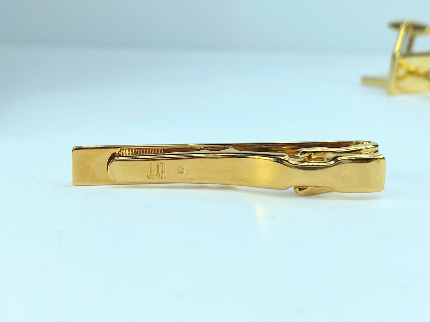 Alfred DunHill gold tone Cufflink and tie clip set GS129