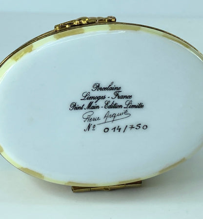 Rare Limoges Mother Cat w/ Kitten dinner time Peint Main Trinket Box 3.75" A230