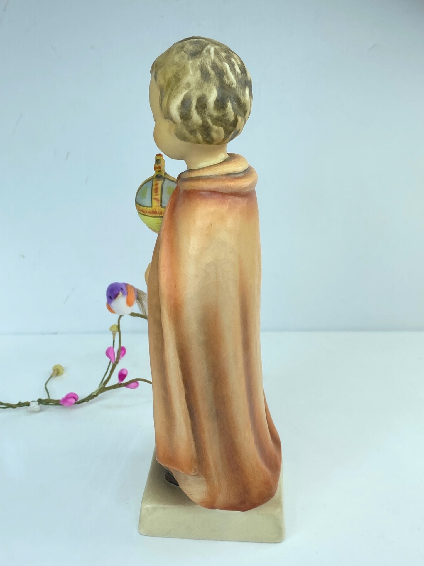 Hummel Figurine Holy Child HUM 70 TMK2 Full Bee 7.0" Tall A528